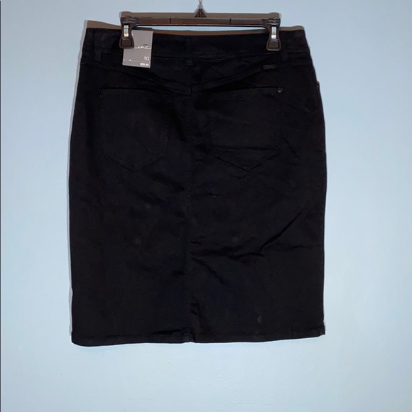 NWT International Concepts Black Denim Skirt - Picture 3 of 3